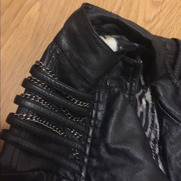 Leather jacket - Picture 4 of 5